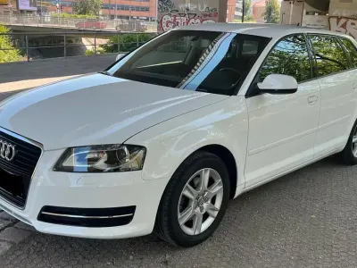 Gebraucht Audi A3 92 PS (67 kW) 2011 Weiß Kleinwagen