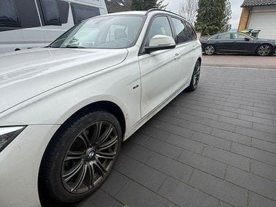 Gebraucht BMW 316 Sport Line 116 PS (85 kW) 2013 Weiß Kombi