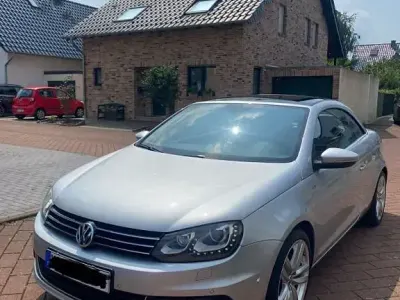 Gebraucht VW Eos Cup 140 PS (102 kW) 2014 Silber Cabrio