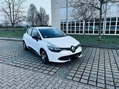 Gebraucht Renault Clio IV 73 PS (53 kW) 2015 Weiß Kleinwagen