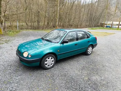 Occasion Toyota Corolla 86 ch (63 kW) 1998 Vert Berline