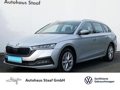 Brillantsilber metallic Gebraucht 2022 Skoda Octavia Style Kombi | 25.990 € (Teuer)