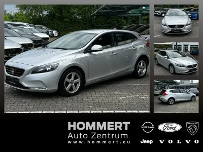 Gebraucht Volvo V40 Kinetic 114 PS (83 kW) 2013 Silber Limousine