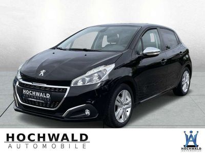 gebraucht Peugeot 208 1.2 Signatur NAVI SHZG LED PDC 1.HAND S-HEFT