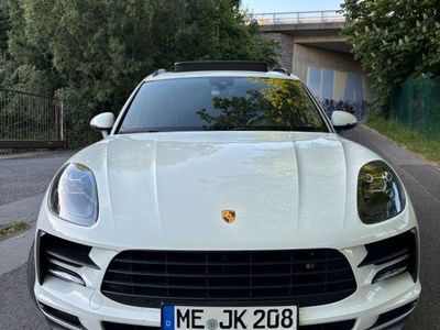 Porsche Macan S