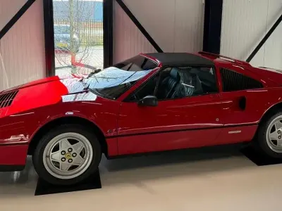 Gebraucht Ferrari 328 271 PS (199 kW) 1989 Rot Cabrio