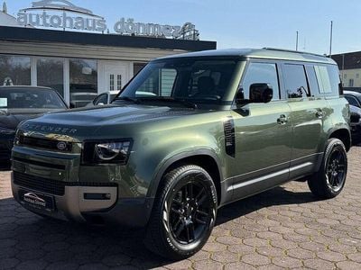 Neu Land Rover Defender 249 PS (183 kW) 2026 Woolstone green SUV