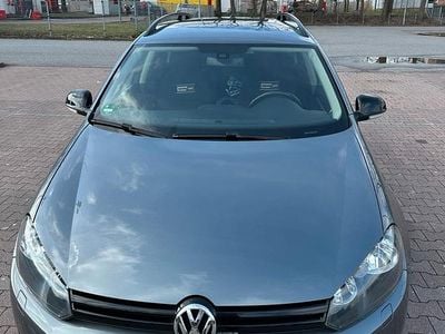 Gebraucht VW Golf VII Match 105 PS (77 kW) 2012 Grau Kombi