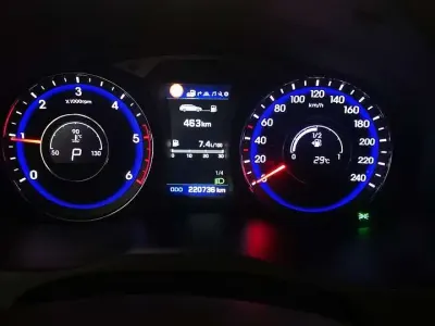 Gebraucht Hyundai i40 Premium 141 PS (103 kW) 2015 Kombi