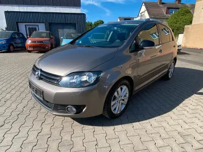 Usata VW Golf Plus Cross 122 CV (89 kW) 2012 Marrone Monovolume