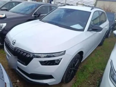 Gebraucht Skoda Kamiq Style 110 PS (80 kW) 2024 Moonweiss metallic SUV