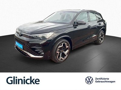 Grenadillschwarz metallic Gebraucht 2025 VW Tiguan R-line SUV | 42.833 € (Fairer Preis)