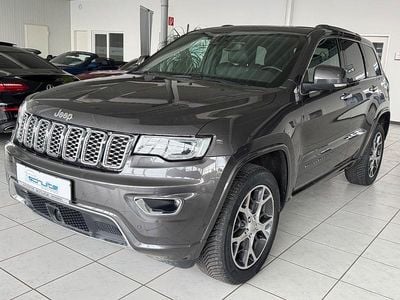 Gebraucht Jeep Grand Cherokee Overland 250 PS (183 kW) 2020 Granite crystal met. clear coat (metallic) SUV