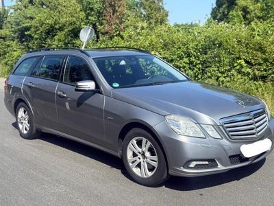 Mercedes E200