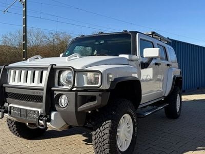 Hummer H3
