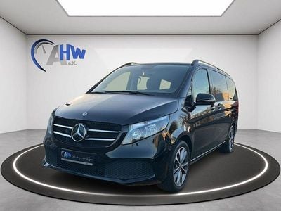 Schwarz Gebraucht 2021 Mercedes V250 Van / Kleinbus | 47.970 € (Fairer Preis)
