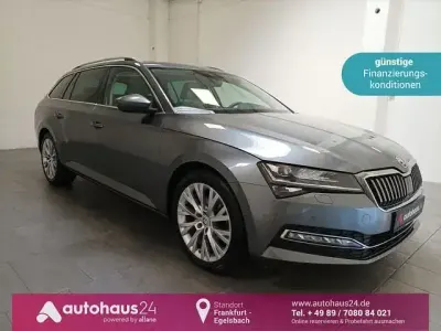 Używany Skoda Superb Style 200 KM (147 kW) 2023 Szary Kombi