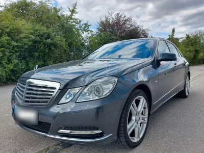 Gebraucht Mercedes E350 292 PS (214 kW) 2011 Grau Limousine