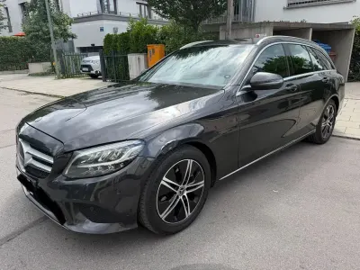 Gebraucht Mercedes C200 Avantgarde 160 PS (117 kW) 2020 Grau Limousine