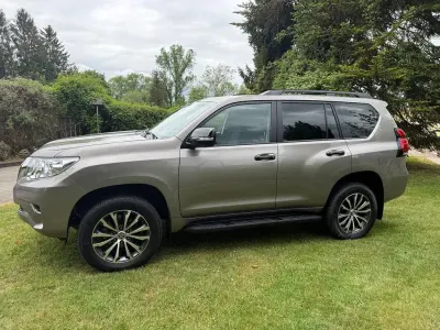 Gebraucht Toyota Land Cruiser 204 PS (150 kW) 2023 Braun SUV