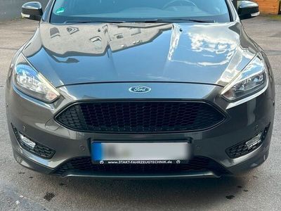 gebraucht Ford Focus 1,0 EcoBoost 103kW ST-Line Turnier ST-Line