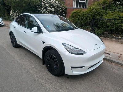 Second-hand Tesla Model Y Standard Range 219 kW (299 CP) 2023 Alb SUV