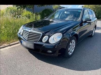 Mercedes E200