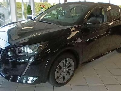 Gebraucht Peugeot e-208 Allure 100 kW (136 PS) 2023 Schwarz perla nera metallic Kleinwagen