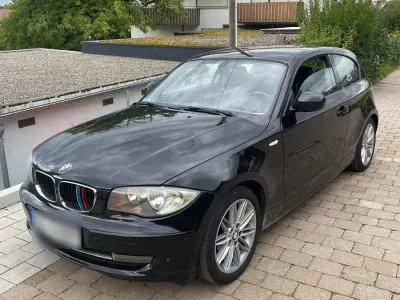 Usado BMW 116 116 CV (85 kW) 2011 Negro Utilitario