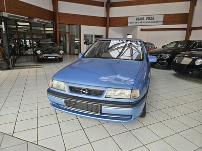 Blau Gebraucht 1993 Opel Vectra Limousine | 4.750 €