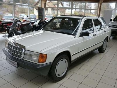 Gebraucht Mercedes 190 72 PS (52 kW) 1985 Weiß Limousine