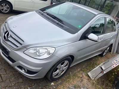 Mercedes B180