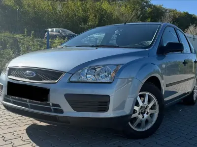 Usata Ford Focus Trend 116 CV (85 kW) 2004 Blu Berlina