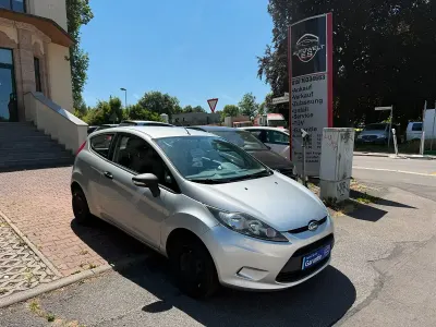 Gebraucht Ford Fiesta 60 PS (44 kW) 2009 Silber Kleinwagen