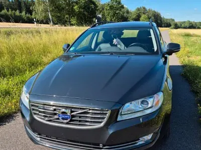 Gebraucht Volvo V70 Momentum 136 PS (100 kW) 2014 Grau Kombi