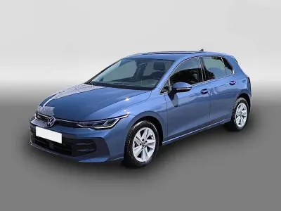 Usata VW Golf VIII Life 116 CV (85 kW) 2025 Blu Berlina