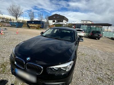 gebraucht BMW 118 i - schwarz, Handschalter, guter Zustand