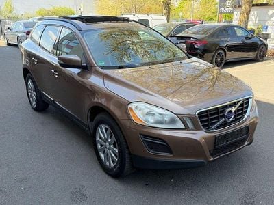 Używany Volvo XC60 Kinetic 163 KM (119 kW) 2010 Brązowy SUV