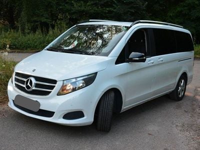 Mercedes V220
