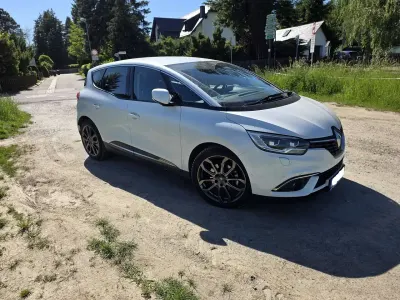 Gebraucht Renault Scenic E-Tech Intens 110 PS (80 kW) 2017 Weiß Van / Kleinbus