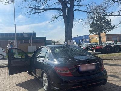 Second-hand Mercedes C320 224 CP (164 kW) 2007 Negru Berlinǎ