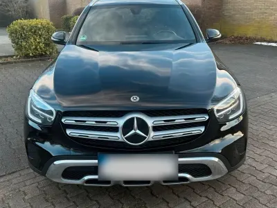 Gebraucht Mercedes GLC220 194 PS (142 kW) 2020 Schwarz SUV