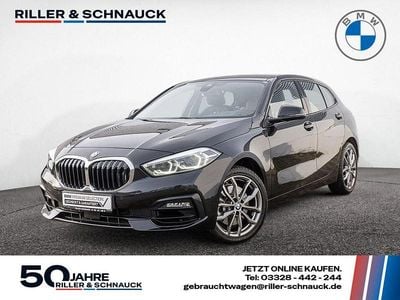 Gebraucht BMW 120 Sport Line 178 PS (130 kW) 2024 Black sapphire Kleinwagen