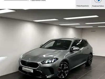 Gebraucht BMW 116 M Sport 122 PS (89 kW) 2025 Skyscraper grau Kleinwagen