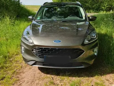 Używany Ford Kuga Titanium 150 KM (110 kW) 2020 Szary SUV