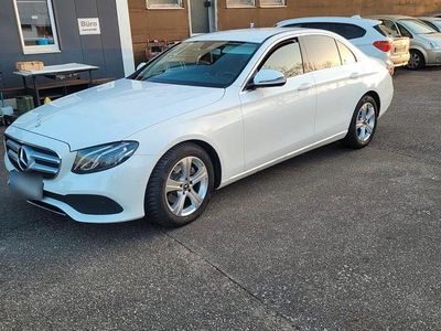 Gebraucht Mercedes E200 184 PS (135 kW) 2017 Weiß Limousine