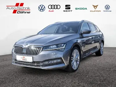 Gebraucht Skoda Superb LAURIN & KLEMENT 200 PS (147 kW) 2023 Grau Kombi