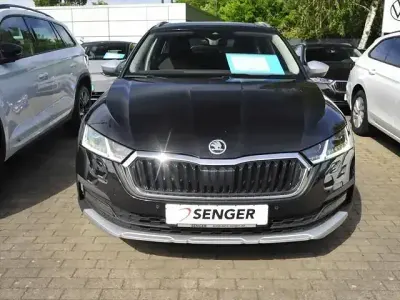 Gebraucht Skoda Octavia Scout 4x4 200 PS (147 kW) 2023 Blackmagic perleffekt Kombi