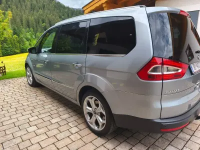 Gebraucht Ford Galaxy Business Edition 140 PS (102 kW) 2013 Silber Van / Kleinbus