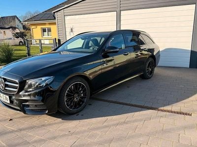 Gebraucht Mercedes E300 AMG 306 PS (225 kW) 2020 Schwarz Kombi